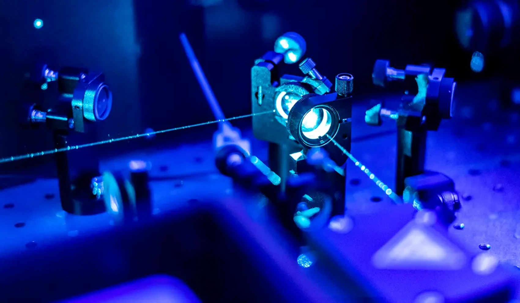 Laser - quantum optics